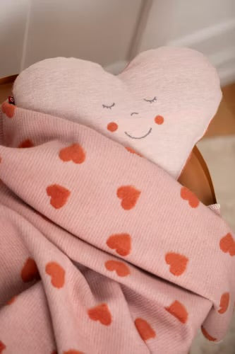 David Fussenegger Carla Babydecke mit Herzen