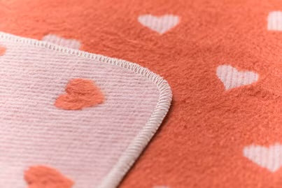 David Fussenegger Carla Babydecke mit Herzen