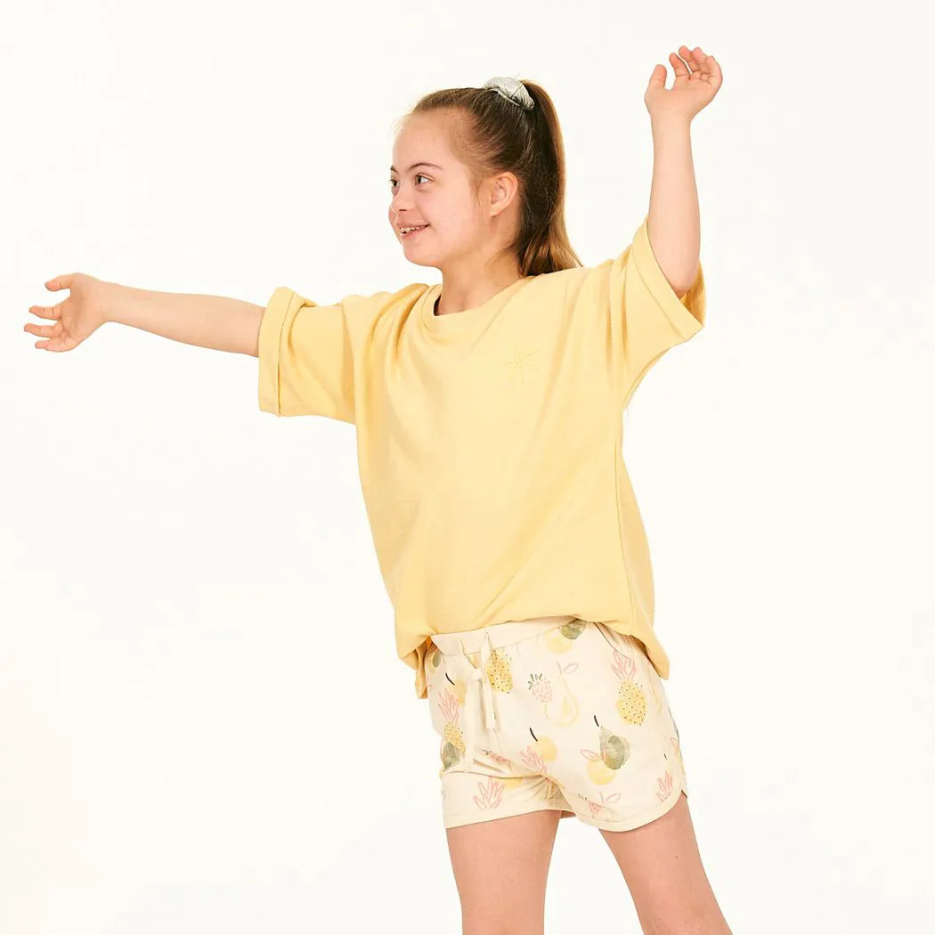Sense Organics Shorts MARLEN beige mit Früchten