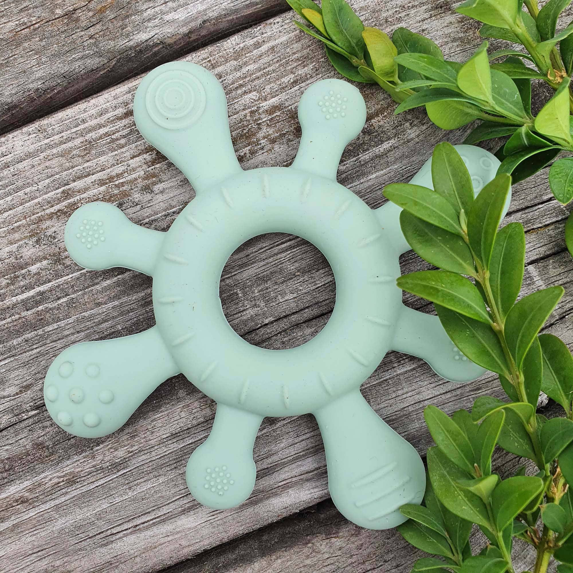 Beißring für Babys aus Silikon Coral Cameo Green