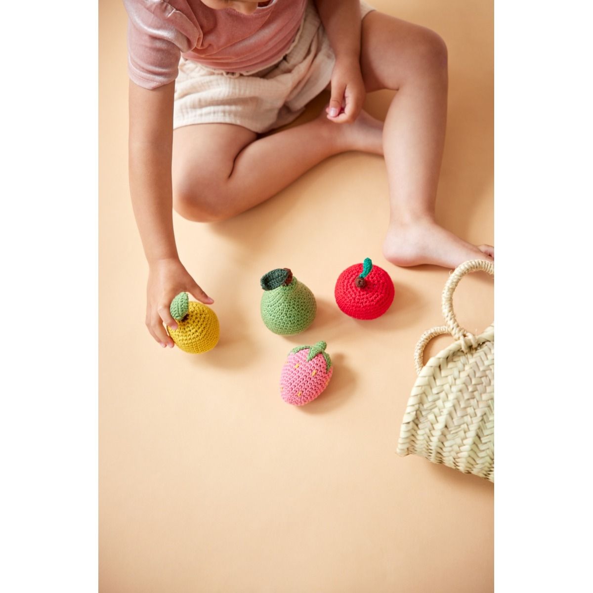 global affairs gehäkelte Rassel Früchte