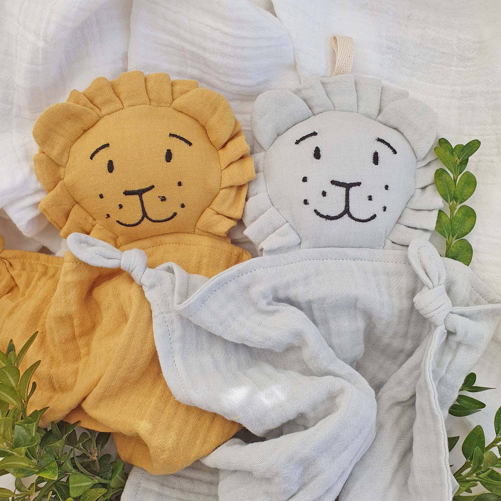 Organic Cuddly Lion Ocker