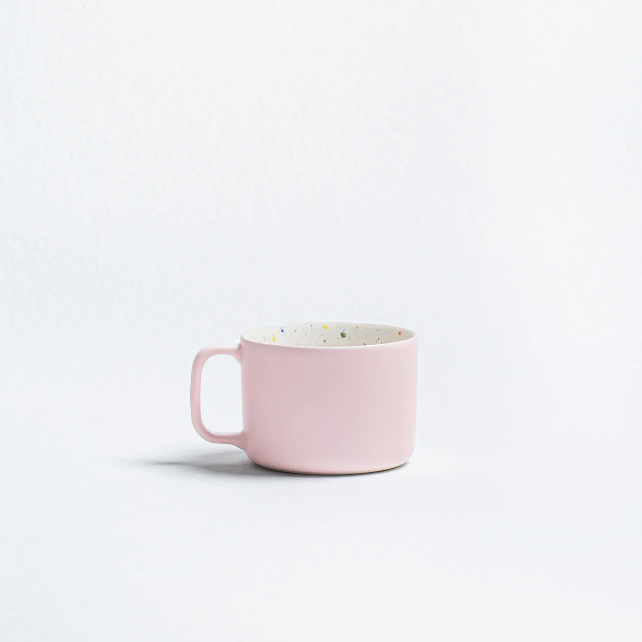 egg back home Breeze Party In Stoneware Mug rosa/weiß