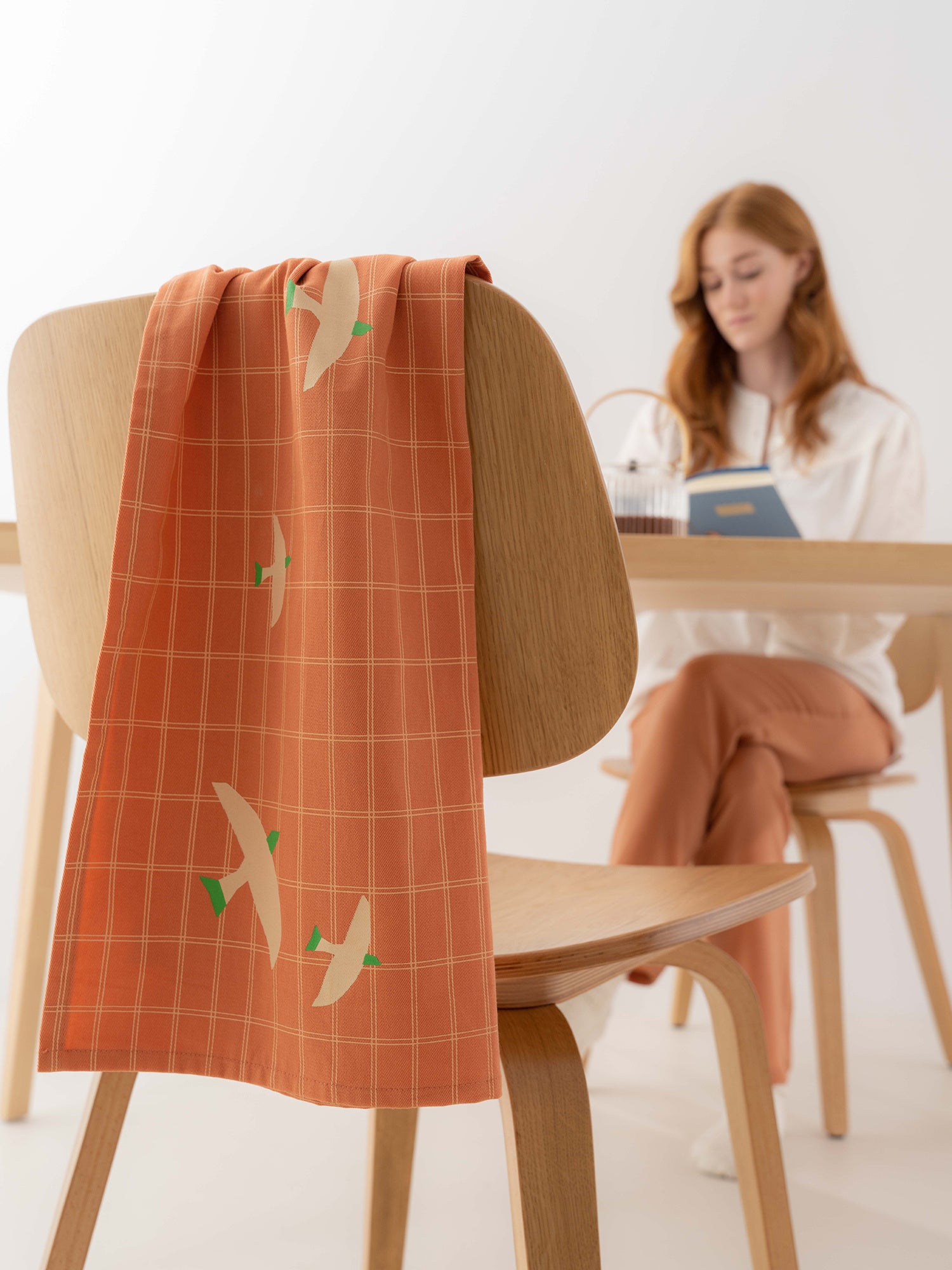 Jurianne Matter Geschirrtuch rot