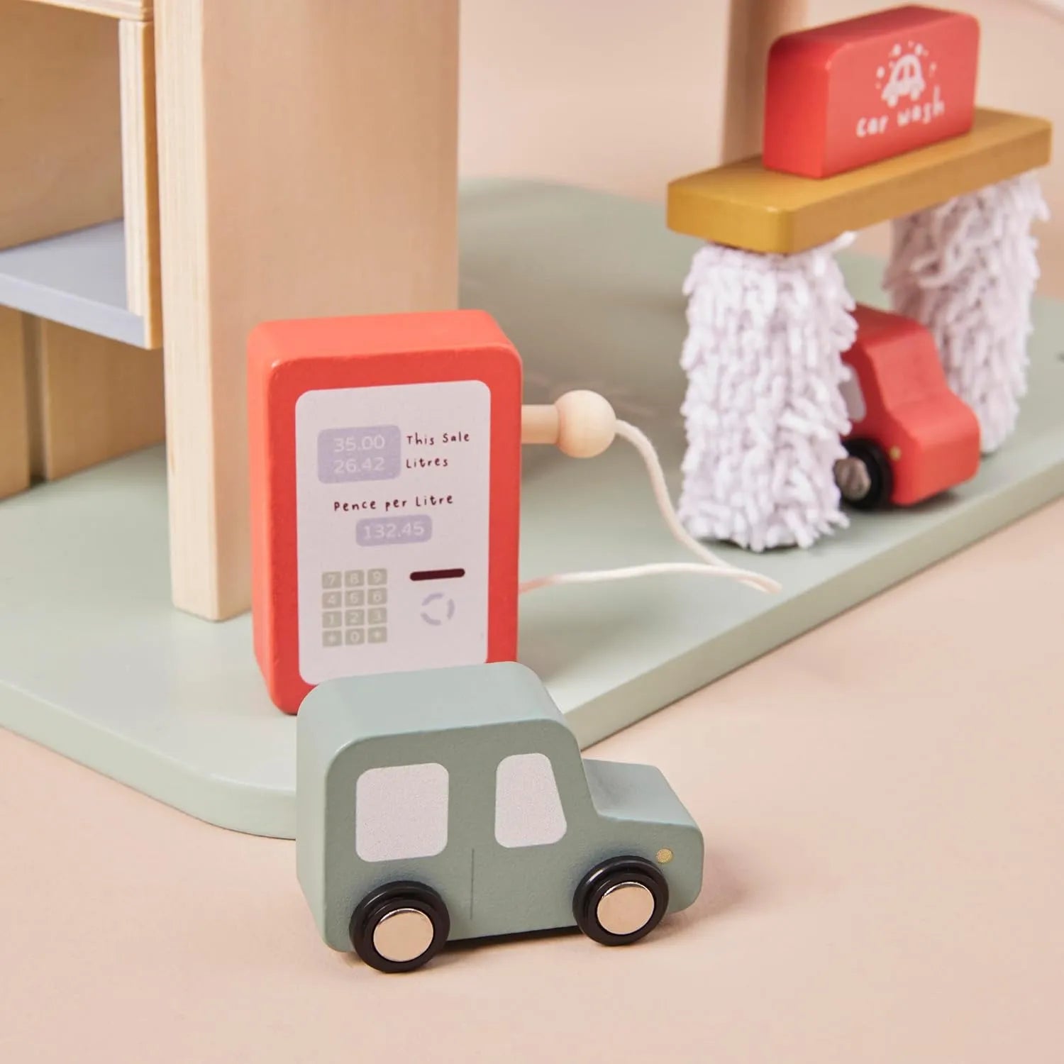 just bee kids Parkgarage Holz