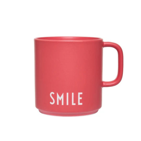 Designletters Tasse mit Henkel SMILE