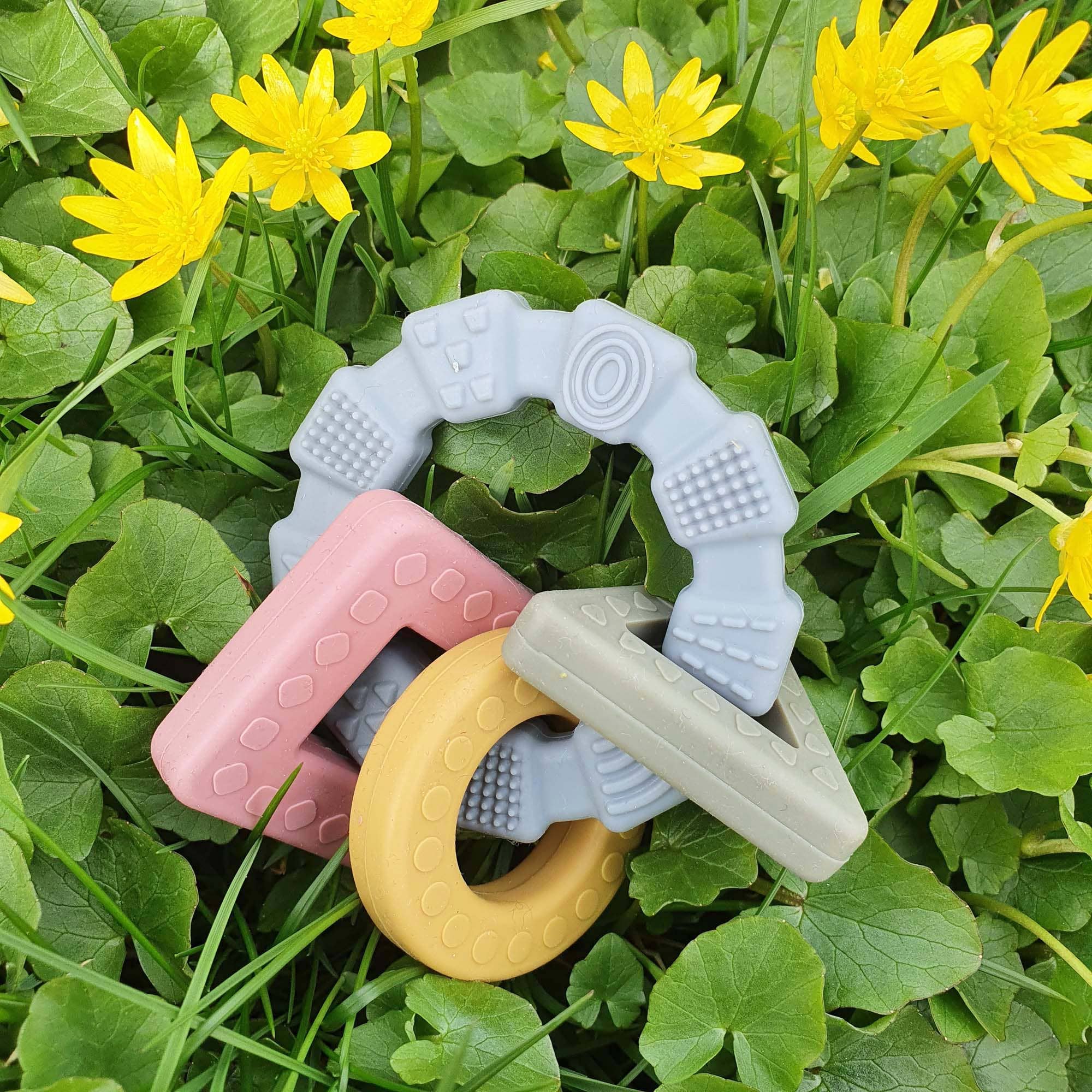 Beißring Geometry aus Silikon für Babys