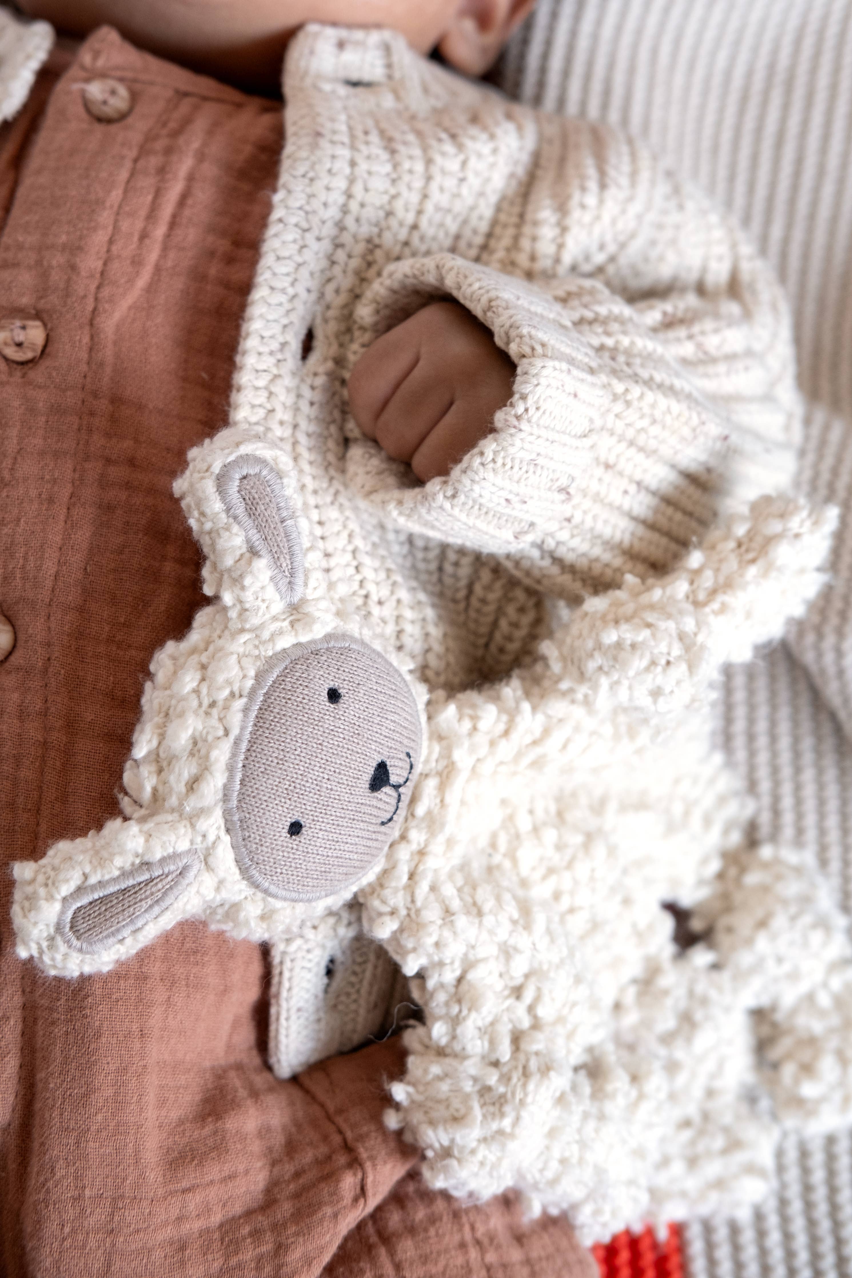 Kuscheltuch aus Baumwollstrick für Babys: Schaf
