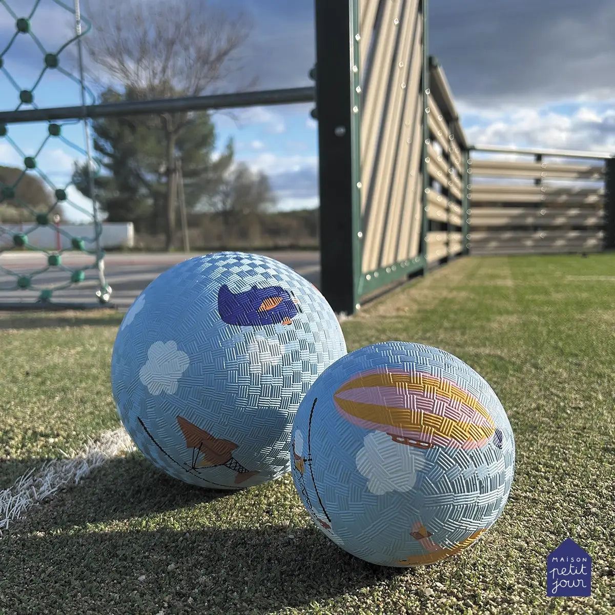 Petit Jour - Kautschukball groß „Flugfahrzeuge“