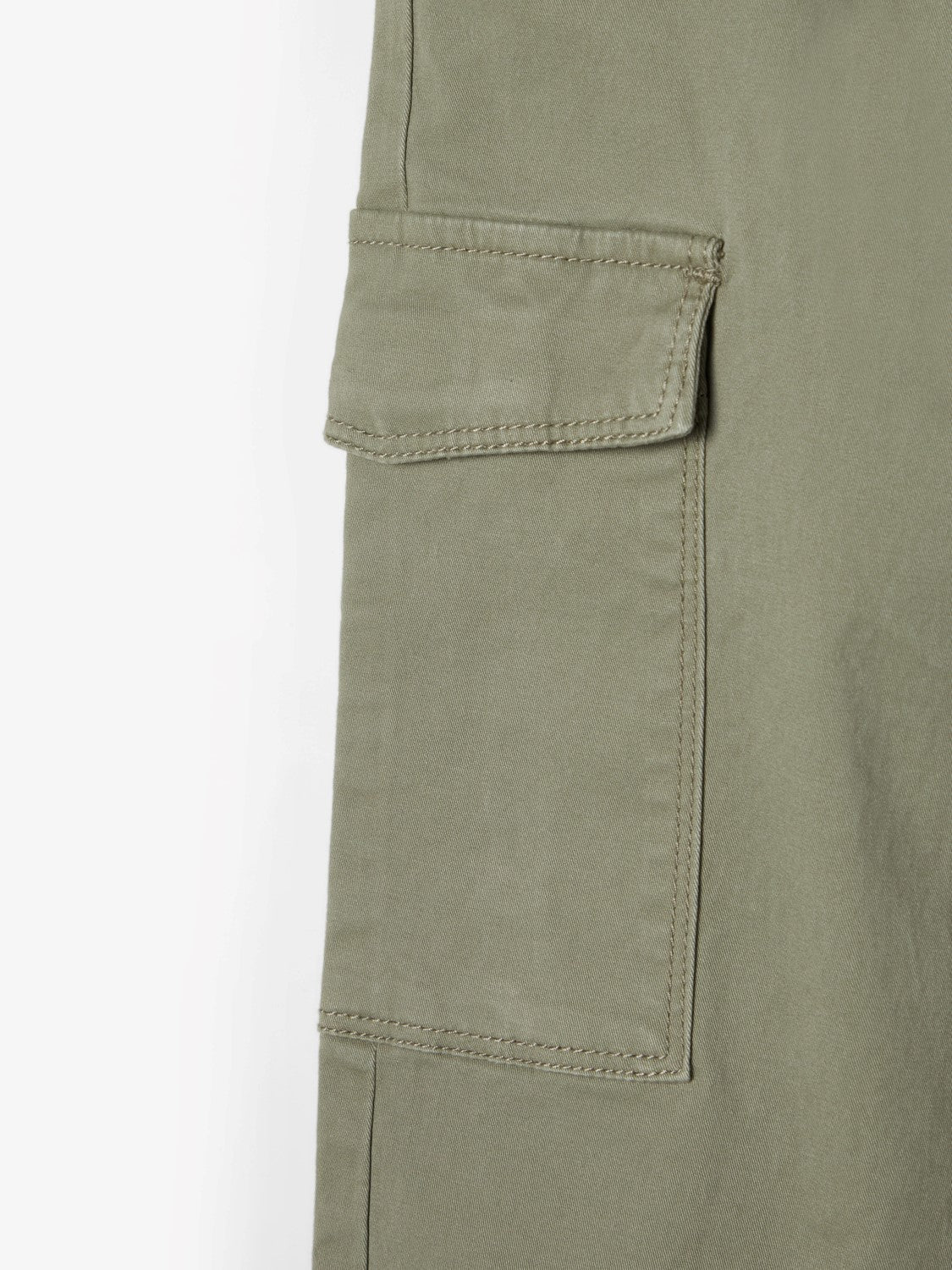 name it Hose Ancle Cargo Pant
